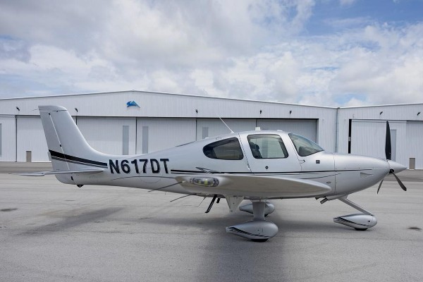 2015 Cirrus SR22-G5 — photo 5