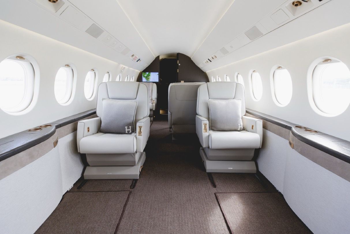 2000 Falcon 2000 — photo 4