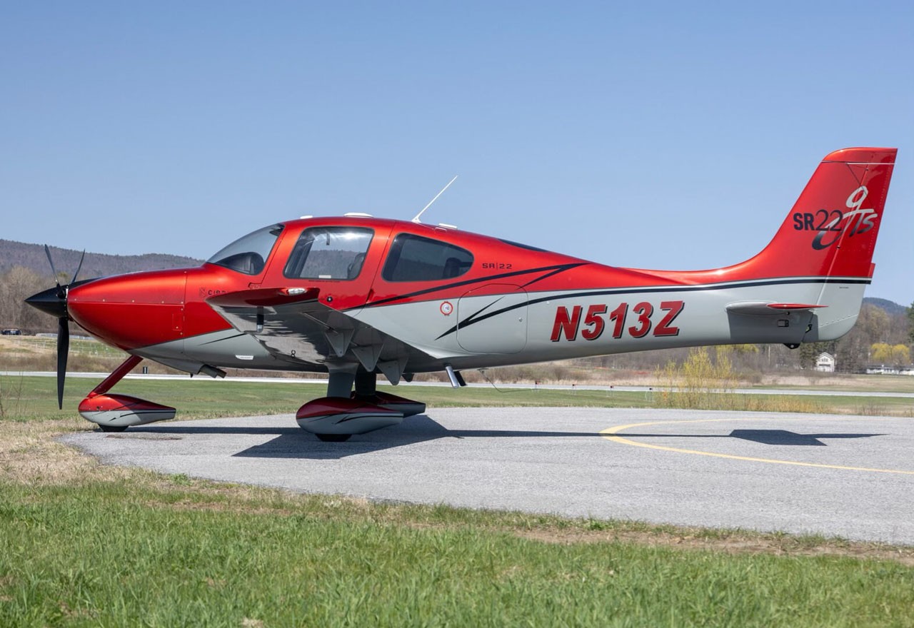 2005 Cirrus SR22-G2 — photo 1