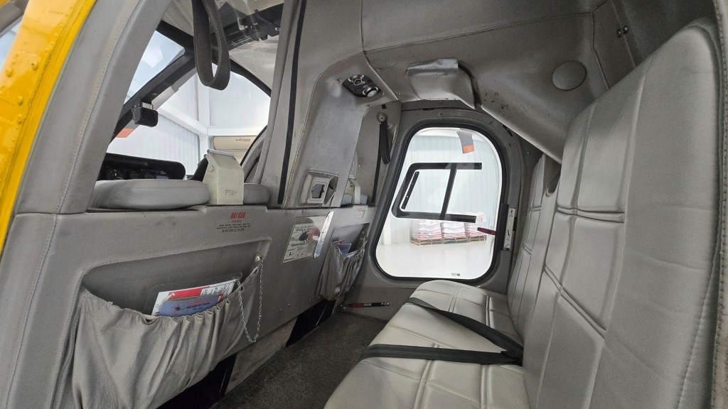 1989 McDonnell Douglas 500E — photo 5