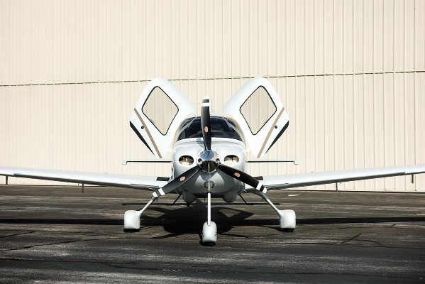 2008 Cirrus SR20-G3 — photo 3