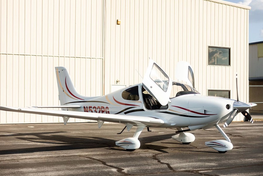2008 Cirrus SR20-G3 GTS, photo 4