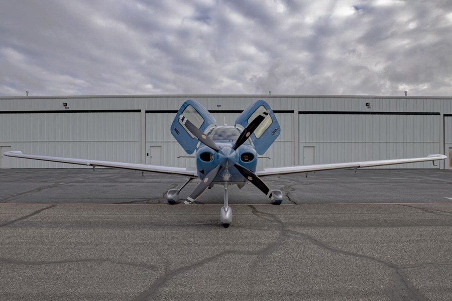 2022 Cirrus SR22T-G6 GTS (N928LT), photo 2