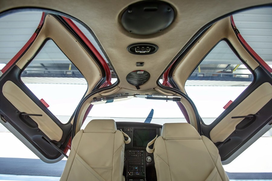2022 Cirrus SR22T-G6 GTS (N822GG), photo 9