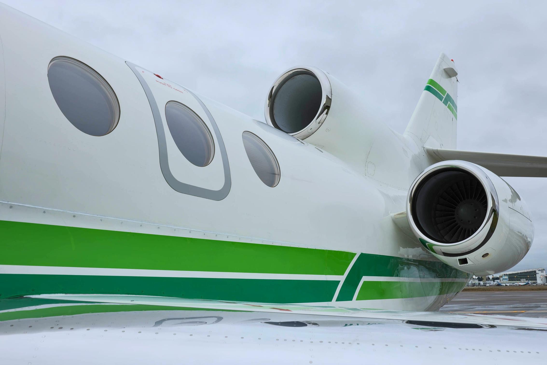 2000 Falcon 50 — photo 2