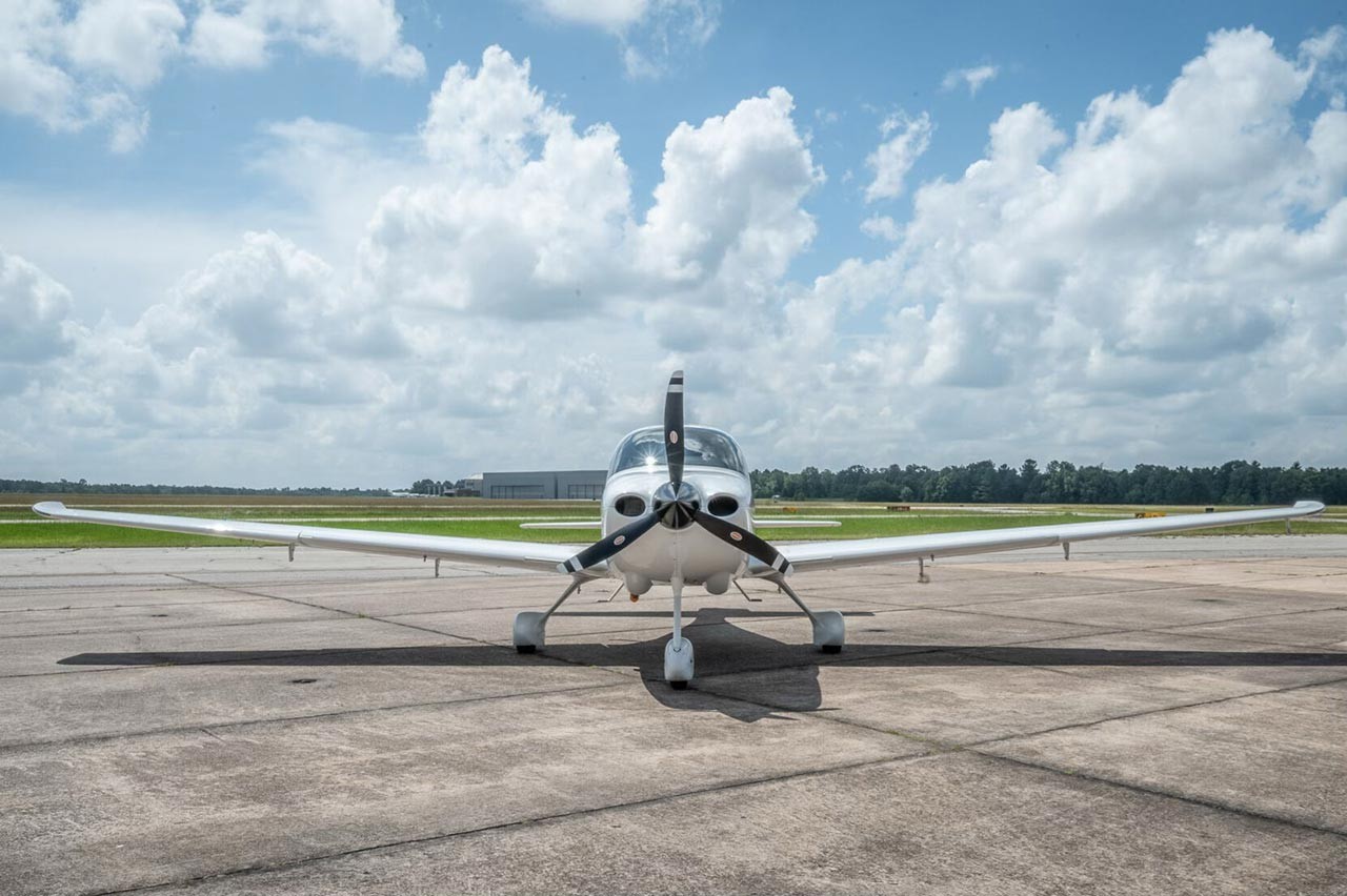 2021 Cirrus SR20 — photo 3