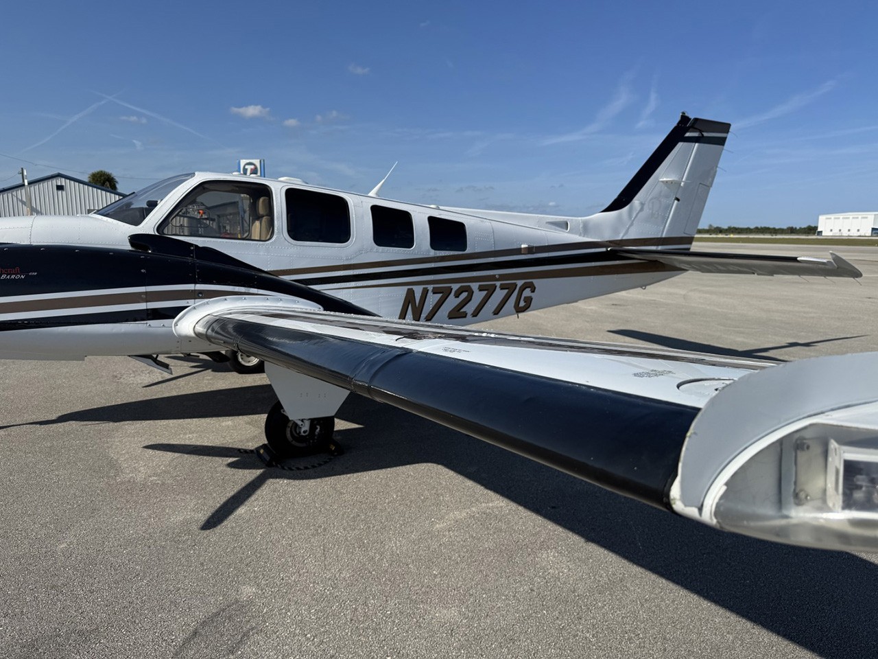 2007 Beech Baron G58 — photo 3