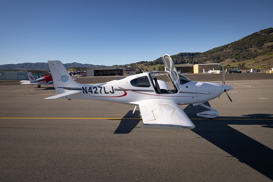 2019 Cirrus SR20 G6 (N427LJ), photo 9