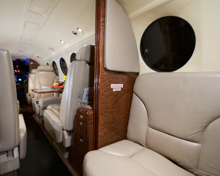 2008 Beechcraft Beech King Air B200 GT, photo 11