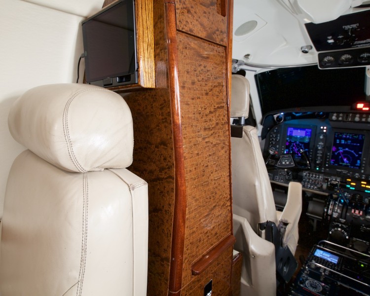 2008 Beechcraft Beech King Air B200 GT, photo 13