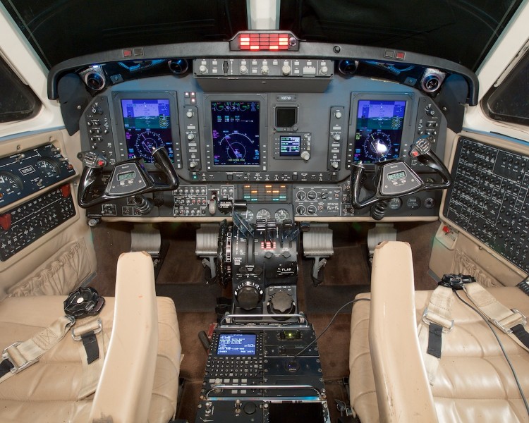 2008 Beechcraft Beech King Air B200 GT, photo 14