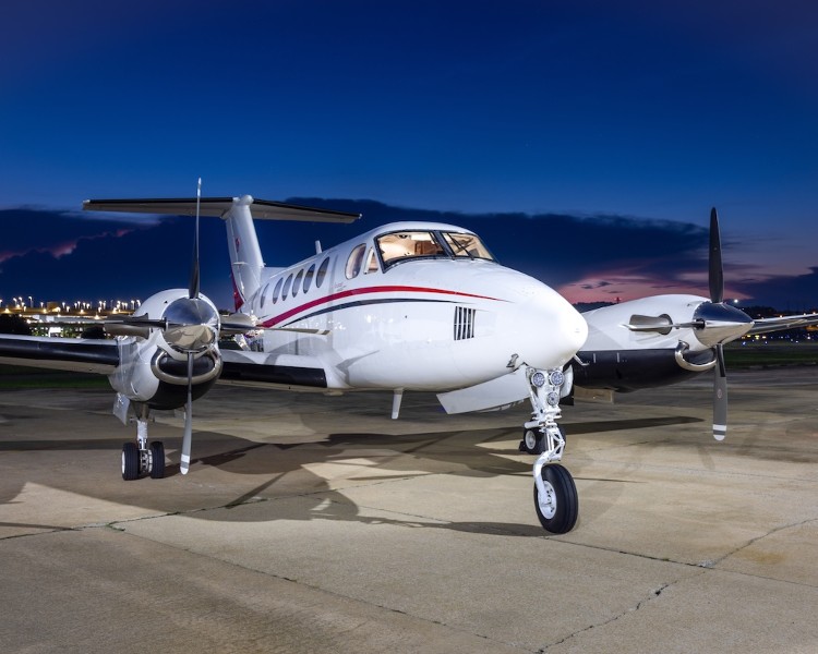 2008 Beechcraft Beech King Air B200 GT, photo 3