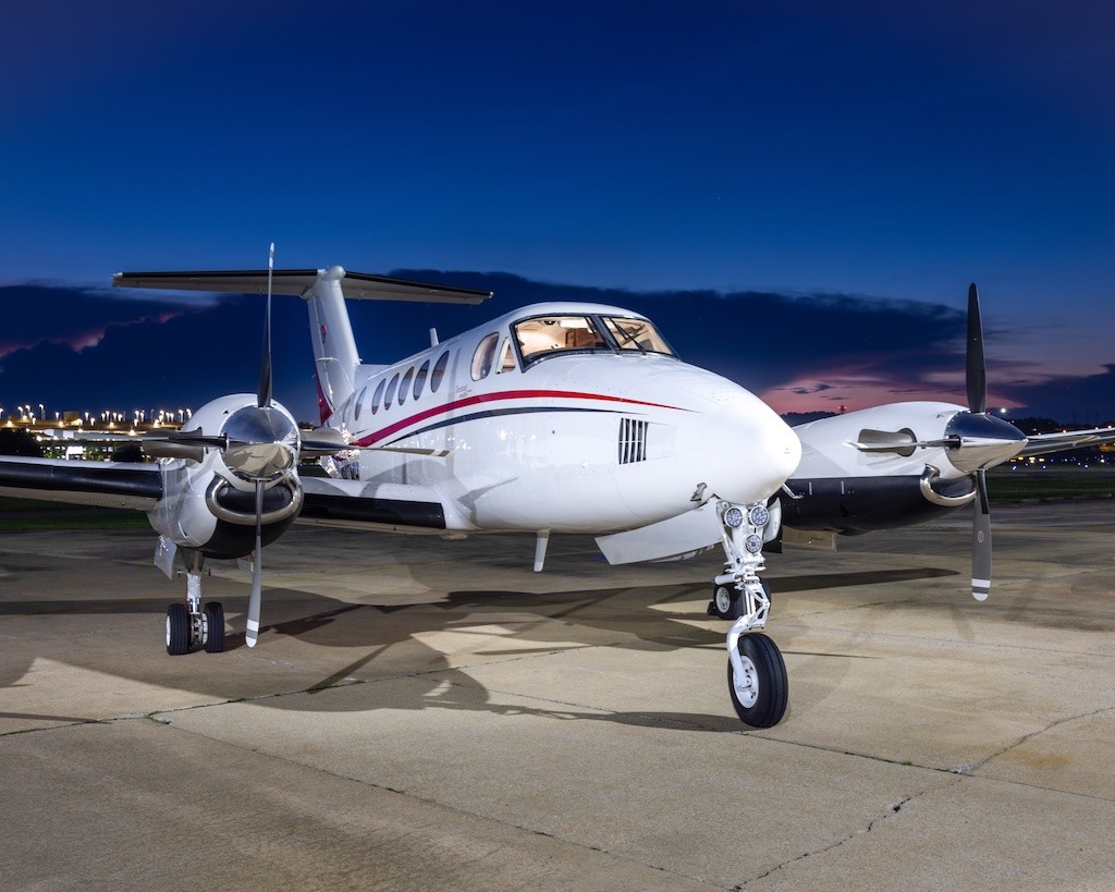 2008 Beech King Air B200 — photo 3