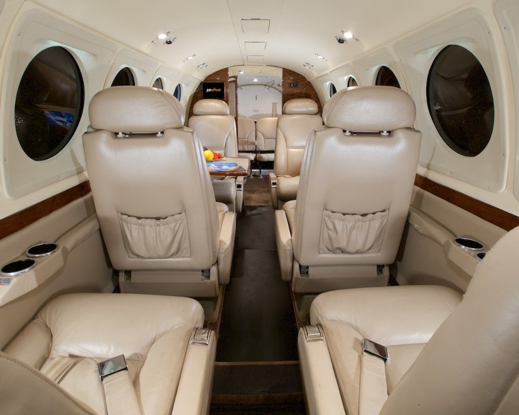 2008 Beechcraft Beech King Air B200 GT, photo 9