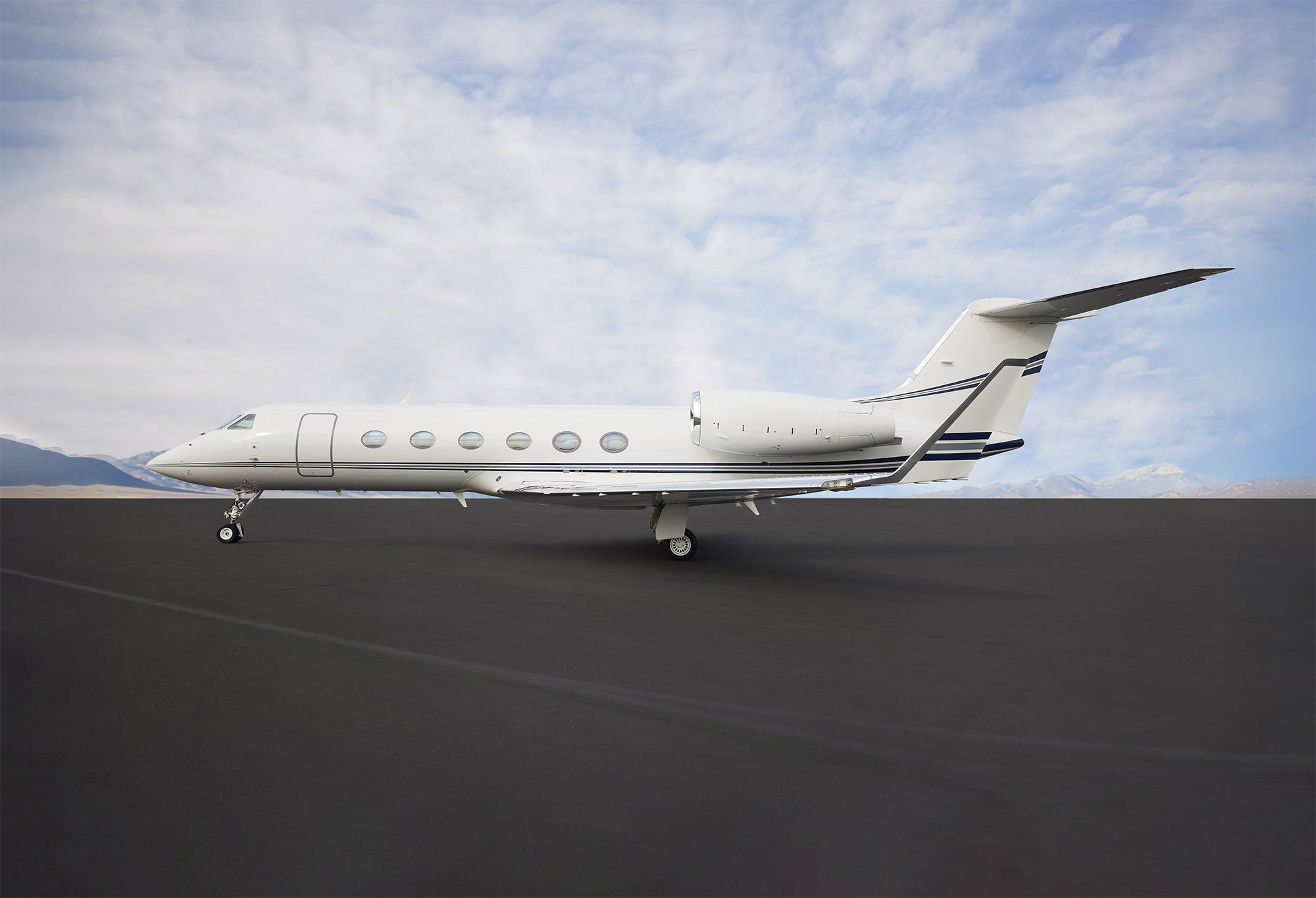 2011 Gulfstream G450 — photo 4