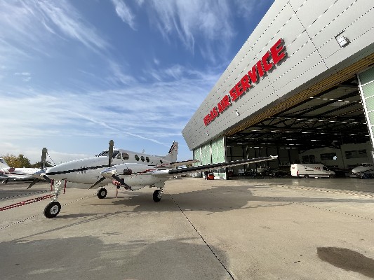 1981 Beech King Air C90 — photo 1
