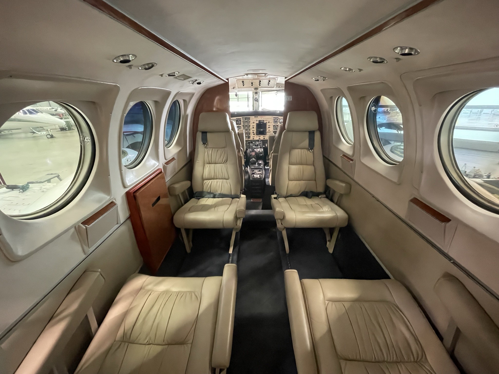 1980 BEECHCRAFT KING AIR C90 3