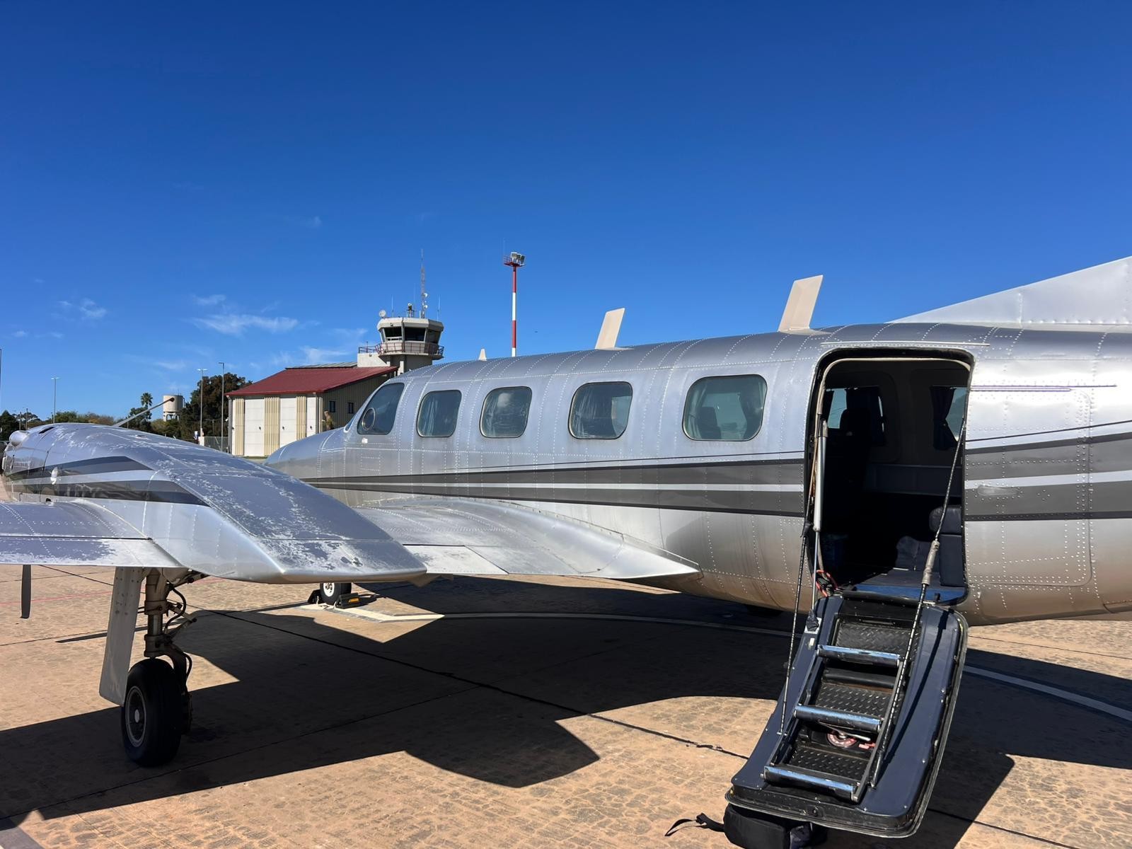 1980 Piper Cheyenne III — photo 4
