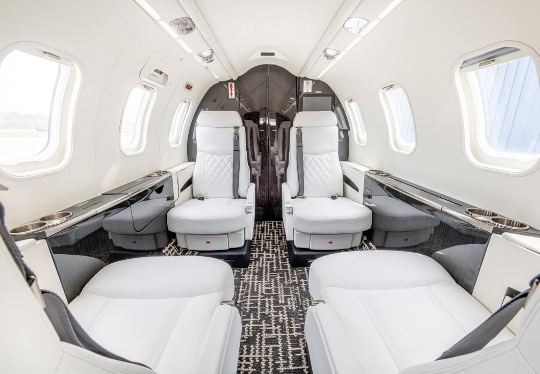 2010 Learjet 45 — photo 4
