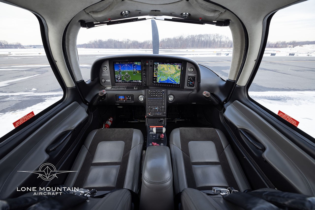 2022 Cirrus SR20 — photo 4