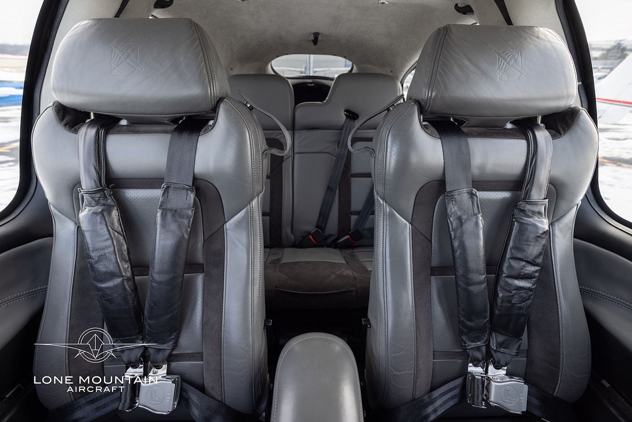 2022 Cirrus SR20 — photo 5