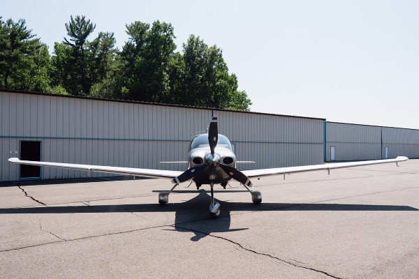 2025 Cirrus SR22-G7 — photo 3