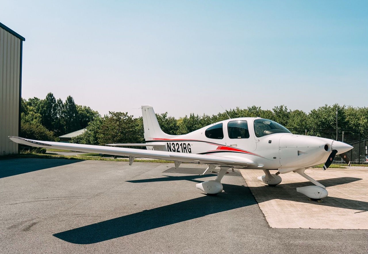 2022 Cirrus SR20 — photo 5