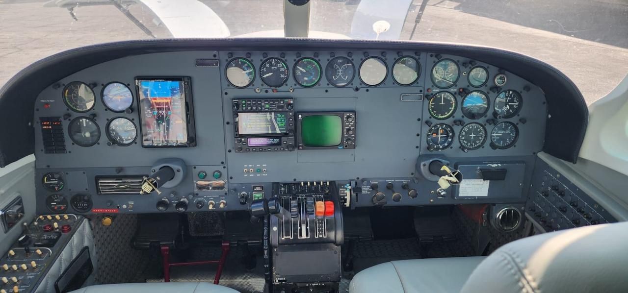 1978 Cessna 402B Business Liner, photo 11