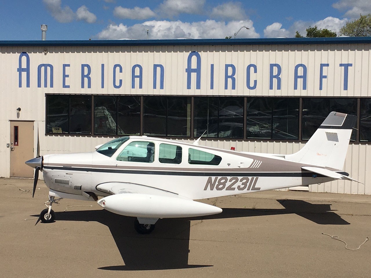 1991 Beech Bonanza F33A — photo 1