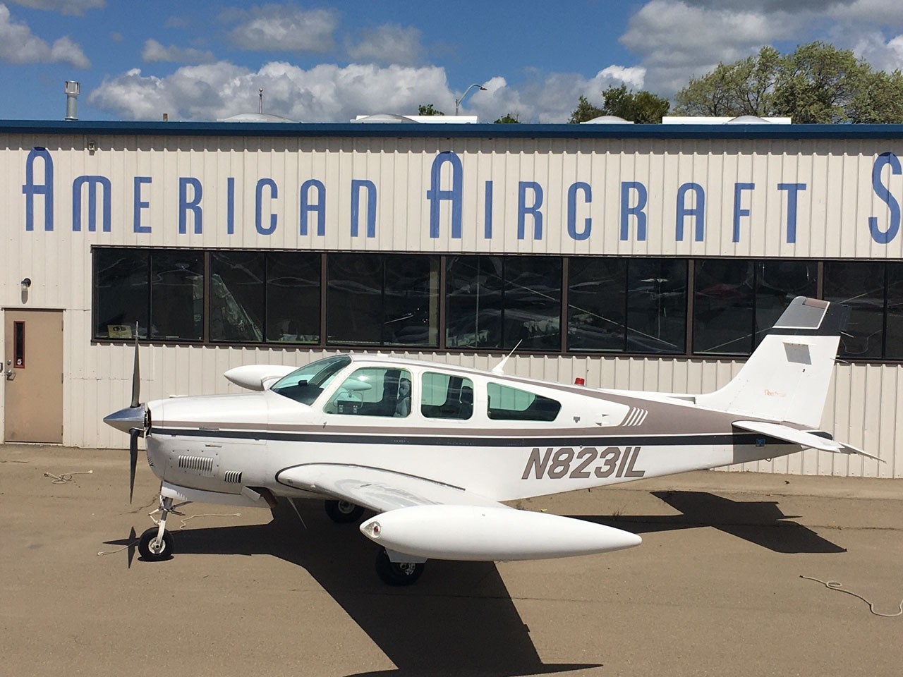 1991 Beech Bonanza F33A — photo 2