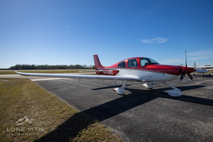2022 Cirrus SR20 G6 GTS Premium, photo 1
