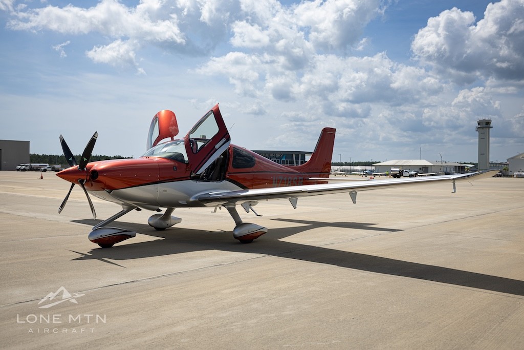 2017 Cirrus SR22T-G6 — photo 1