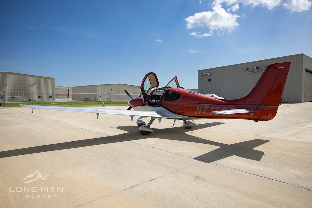 2017 Cirrus SR22T-G6 — photo 3