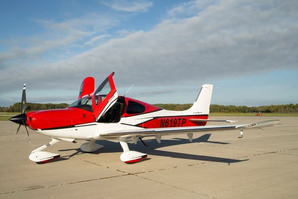 2017 Cirrus SR22T-G6 — photo 2