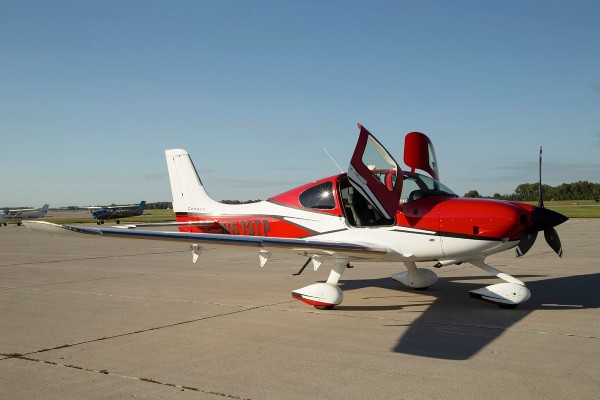2017 Cirrus SR22T-G6 — photo 4