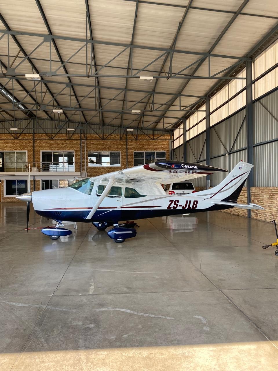 1971 Cessna 182 — photo 2