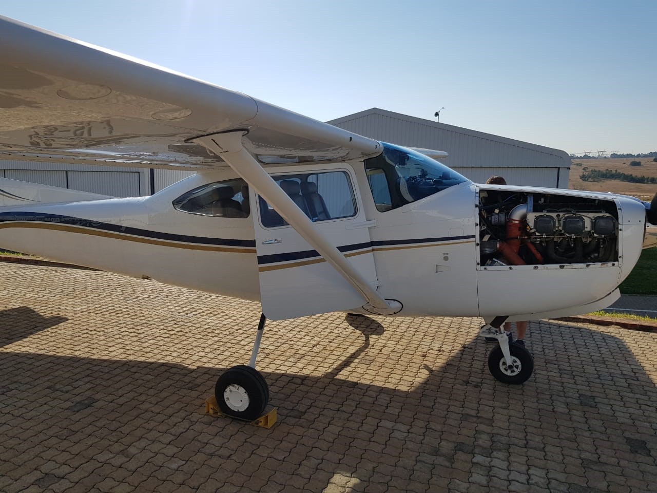 1980 Cessna R-182RG — photo 3