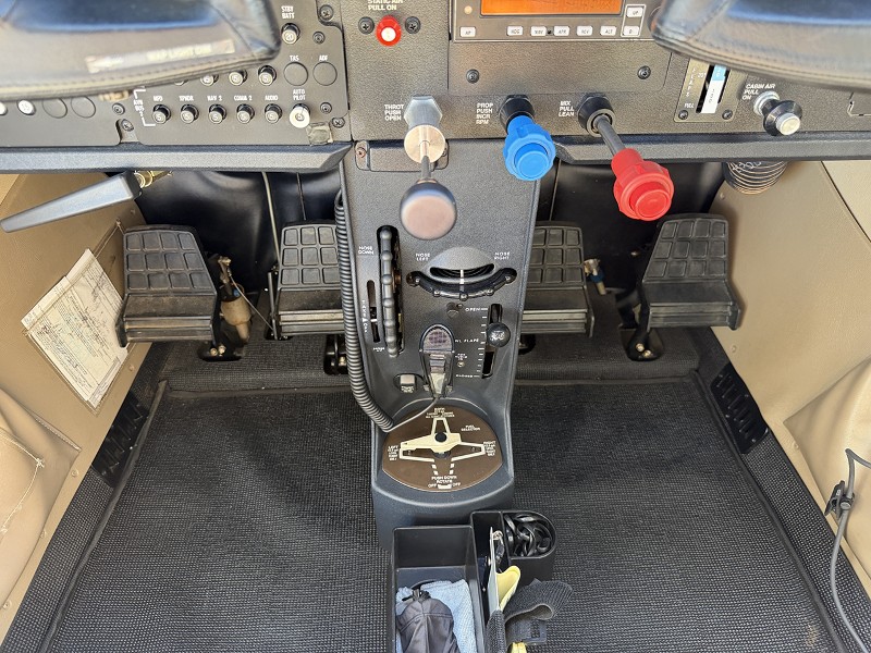 2004 Cessna 182T, photo 16
