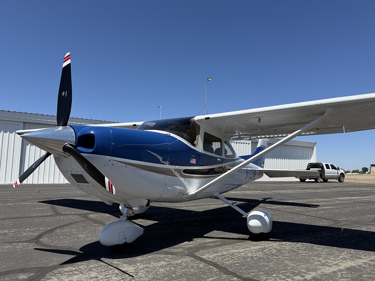 2004 Cessna 182T — photo 2