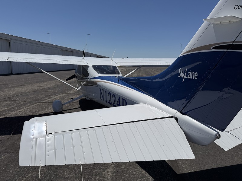 2004 Cessna 182T, photo 9