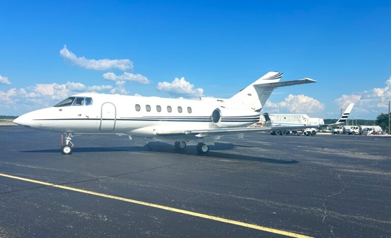 2007 Hawker 900XP