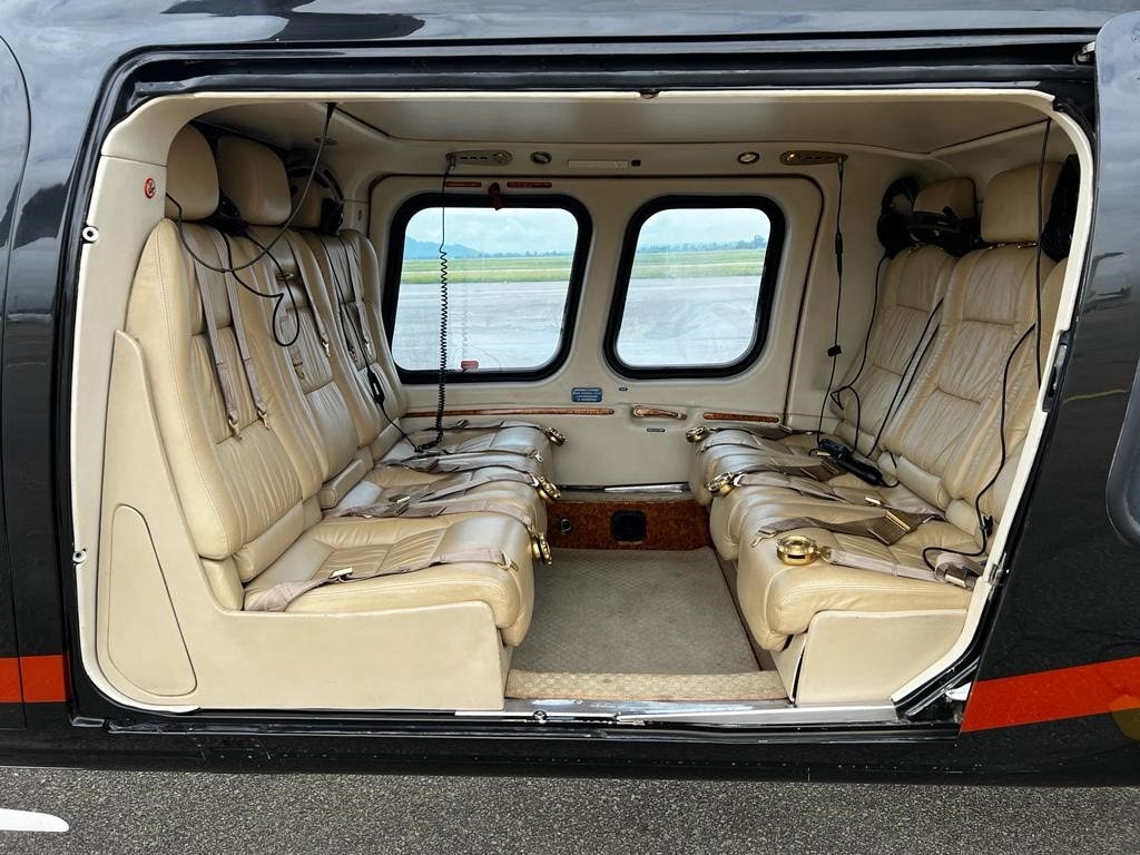 2005 Agusta AW109S Grand — photo 4