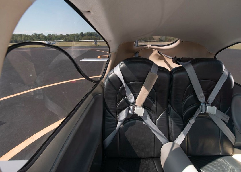 2001 Cirrus SR22 G1, photo 12