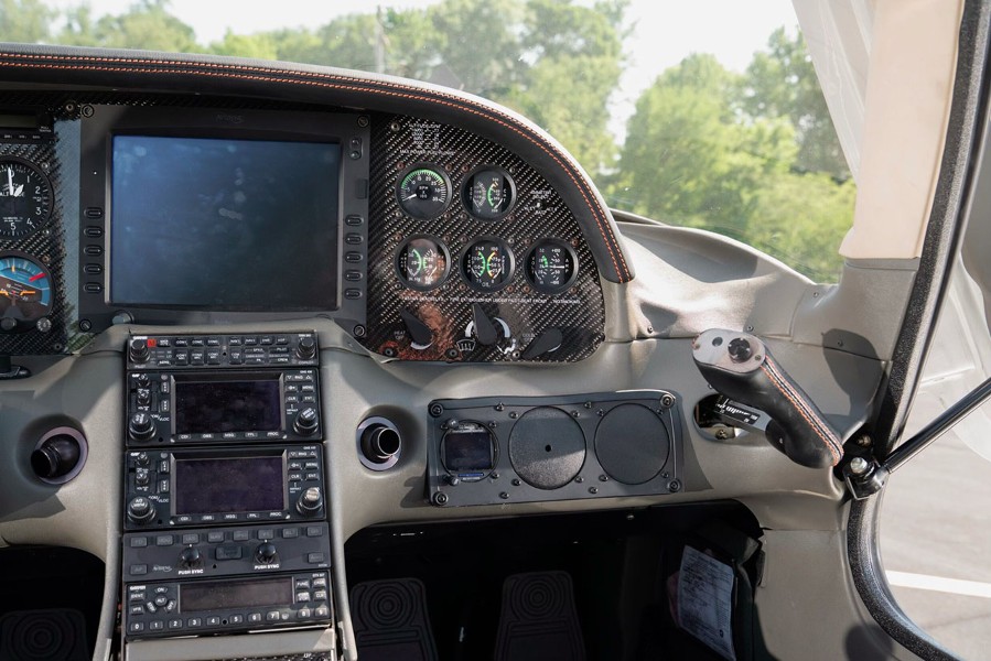 2001 Cirrus SR22 G1, photo 19