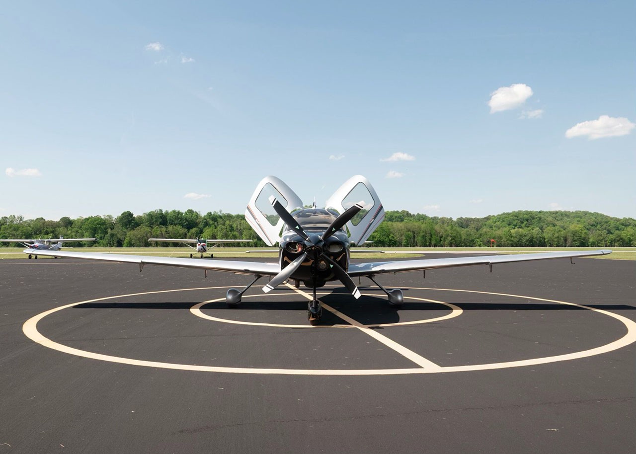 2001 Cirrus SR22 — photo 3