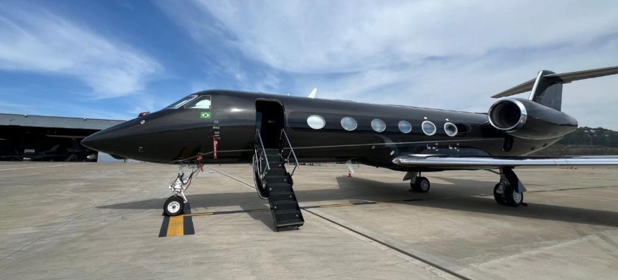 2010 Gulfstream G450 — photo 1