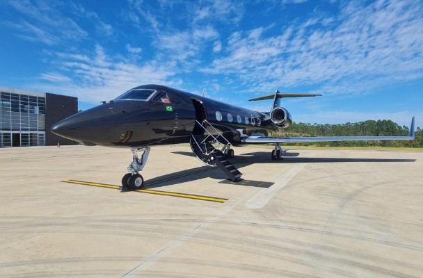 2010 Gulfstream G450 — photo 2