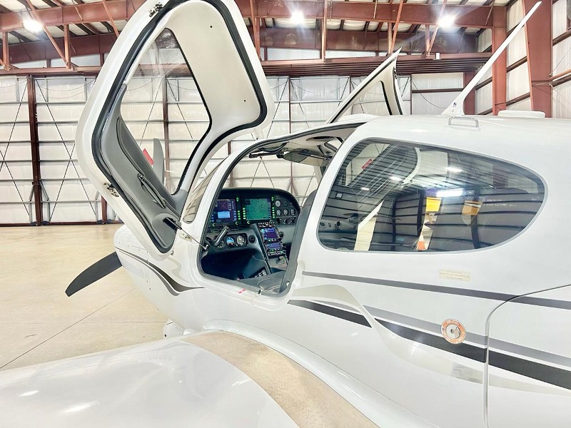 2005 Cirrus SR22-G2 GTS, photo 11