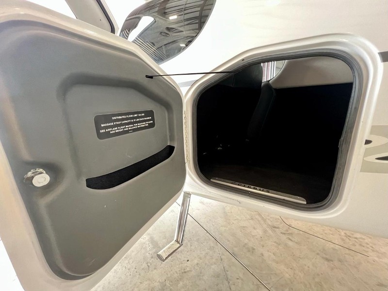 2005 Cirrus SR22-G2 GTS, photo 17