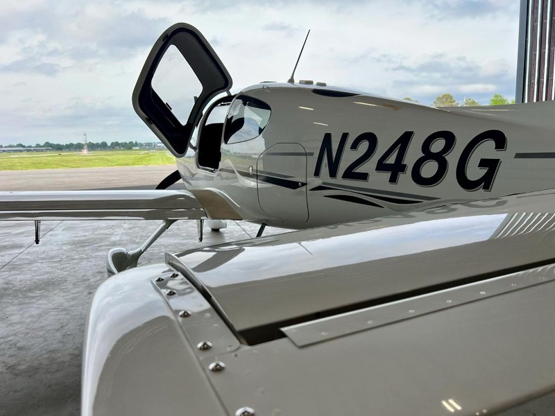 2005 Cirrus SR22-G2 GTS, photo 8